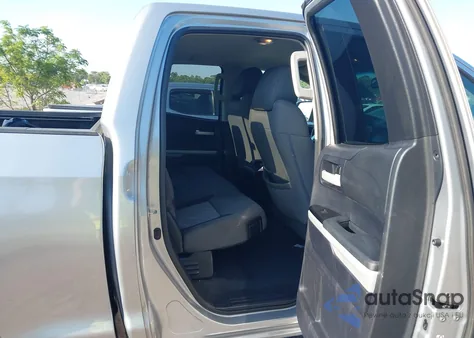 2014 Toyota Tundra Sr 4.6L V8/Sr5 4.6L V8 z USA, uszkodzony, nr VIN 5TFRM5F11EX070047